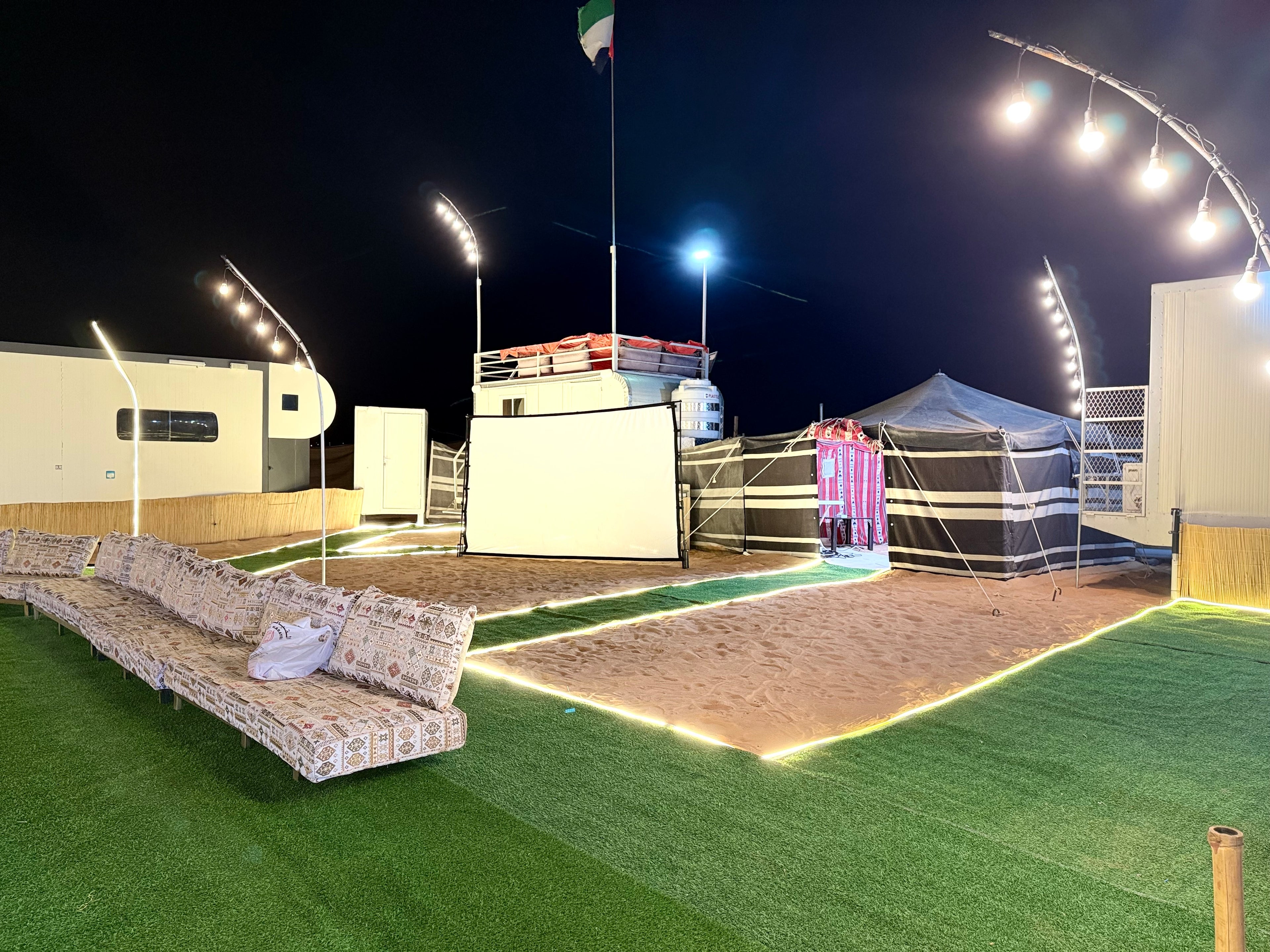 Tent Liwa 1 ( Zone B)