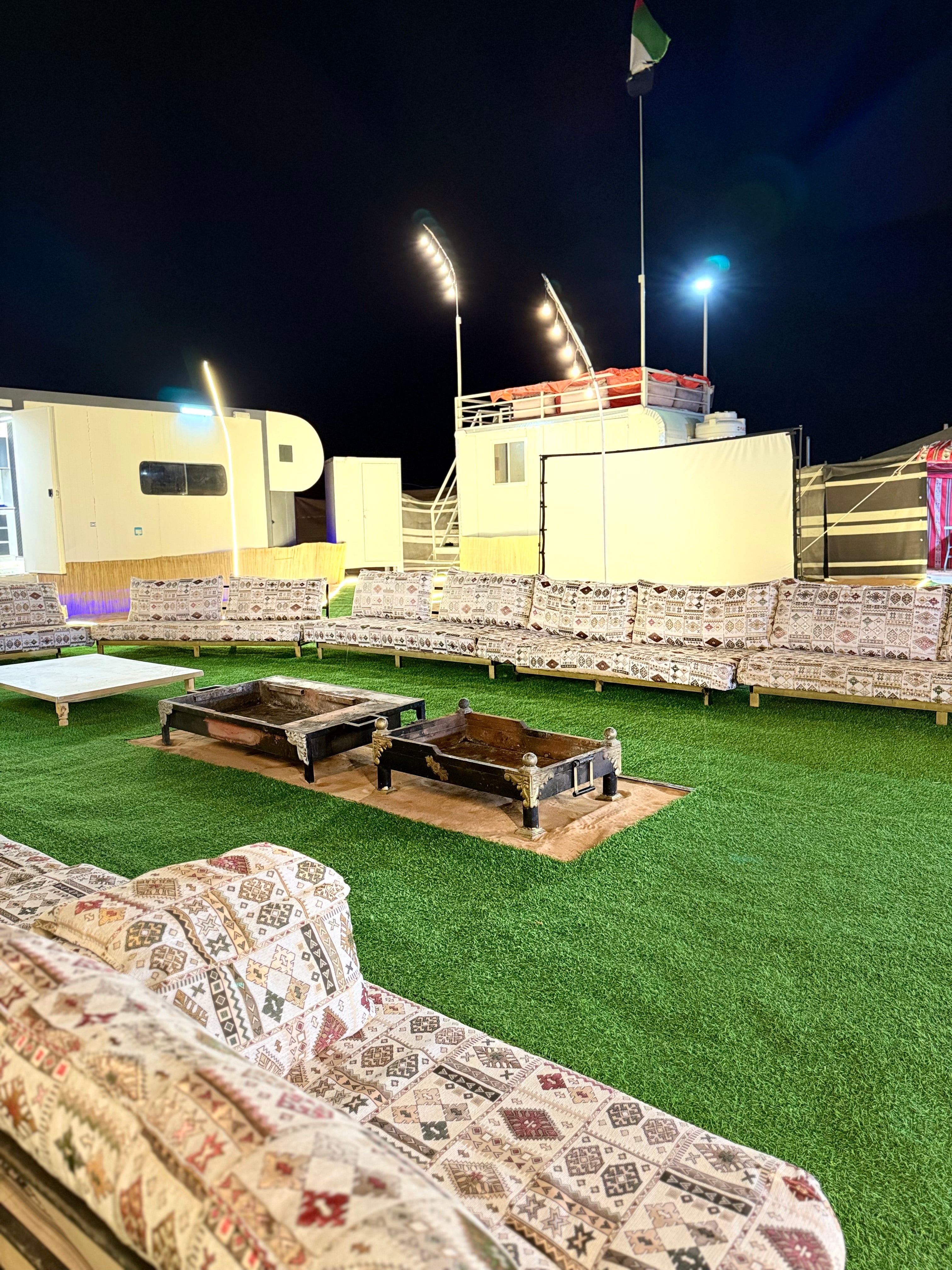 Tent Liwa 1 ( Zone B)